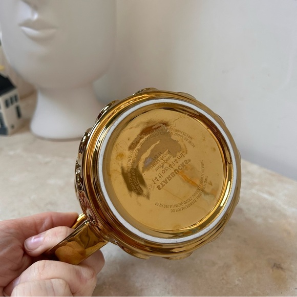 Original Starbucks 2019 limited edition holiday Gold mermaid scales Mug EUC! - Picture 9 of 10